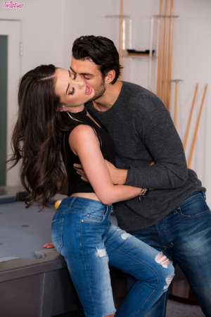 Gia Paige – Chick drinks sperm photo 2