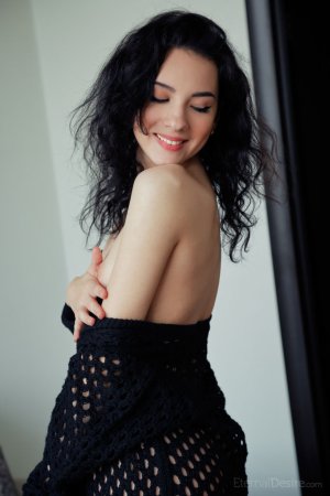 Brunette fingers pussy photo 15