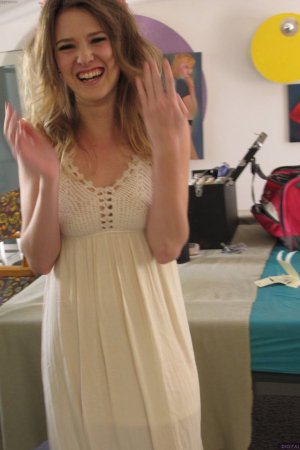 Ashley Lane – Babe fills days with sex photo 6